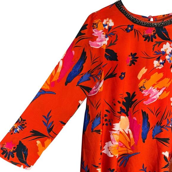 Maeve Anthropologie Red Floral Beaded Neckline Shift Dress Size XS - Picture 3 of 9